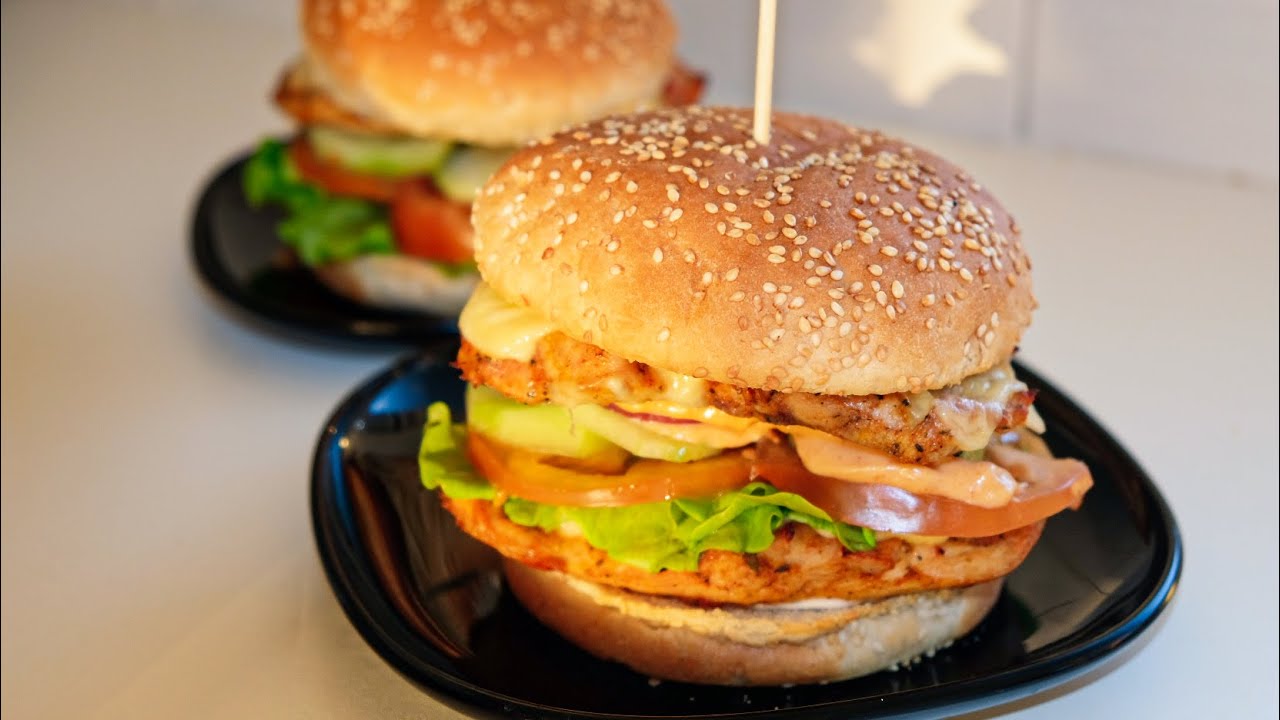 CHICKEN BURGER - pyszny burger z kurczakiem!