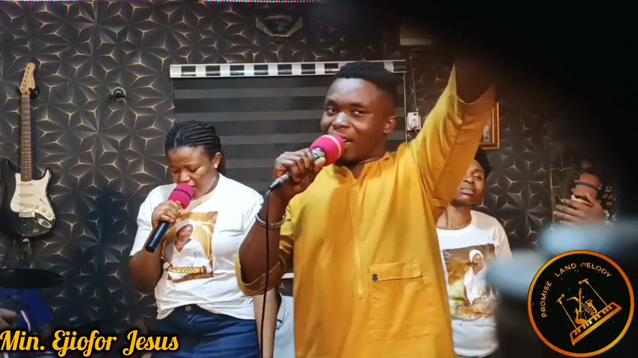 Worship with Min. Ejiofor Jesus 1