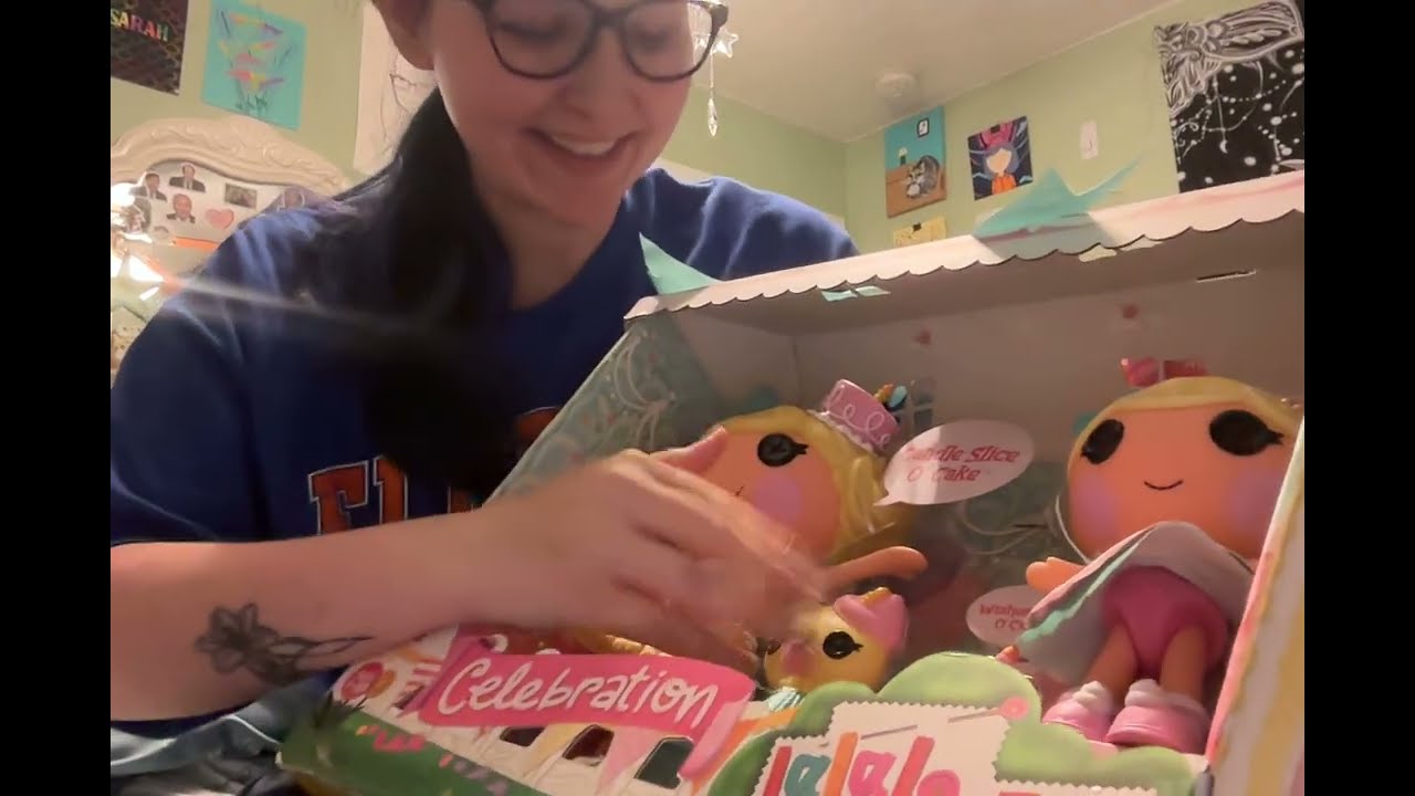 7 Minutes of Lalaloopsy Tapping and Scratching ASMR