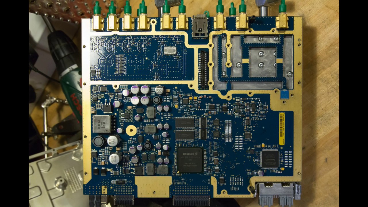Разборка базовой радиостанции Ericsson RBS3202 1800 МГц