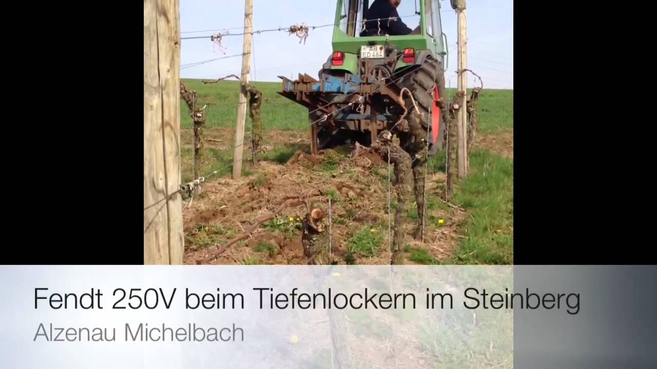 Fendt 250 V beim Tiefenlockern im Steinberg