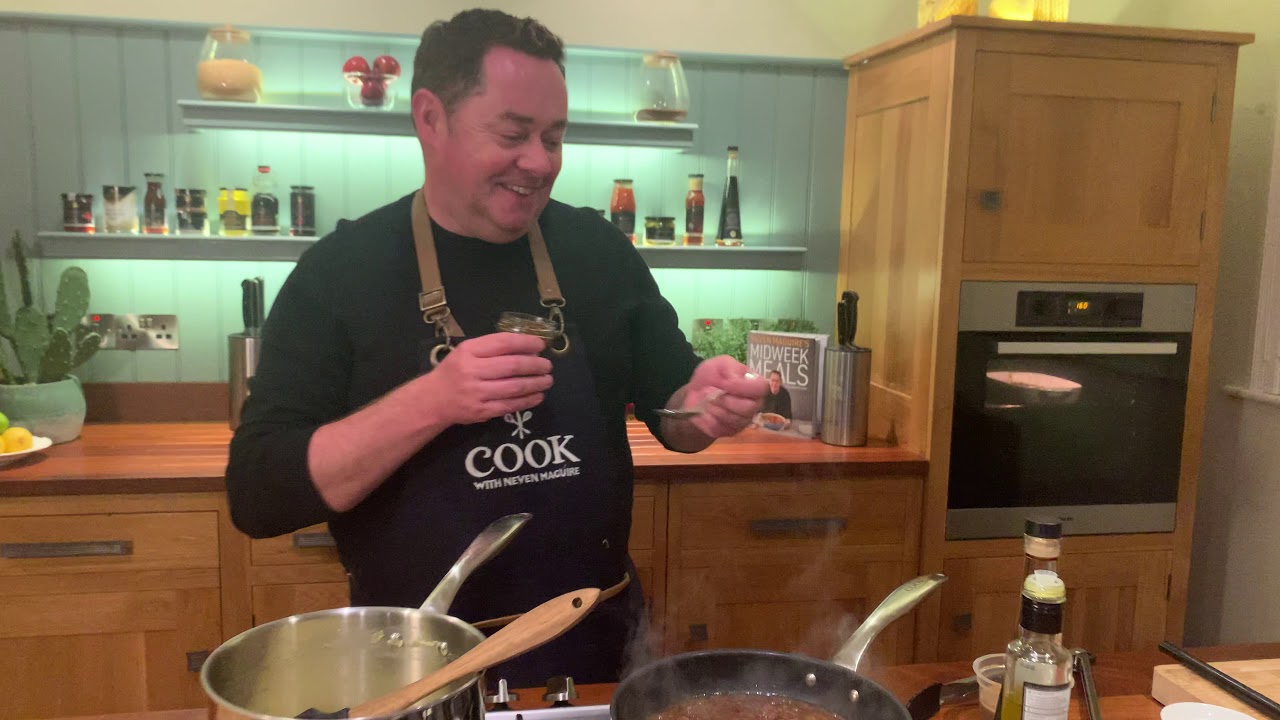Sausages with mash & red onion gravy