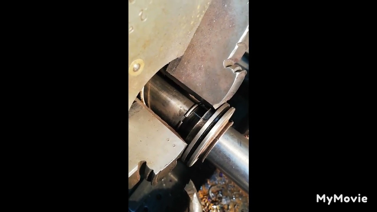 замена сальника рулевой рейки Мерседес.