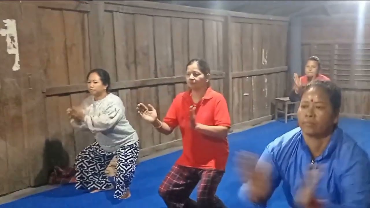 योग गर्दै बिहानीको सुरुवात || कति रमाइलो हो कति रमाइलो दिपज्योती योग प्रयोगशाला कुमारखत