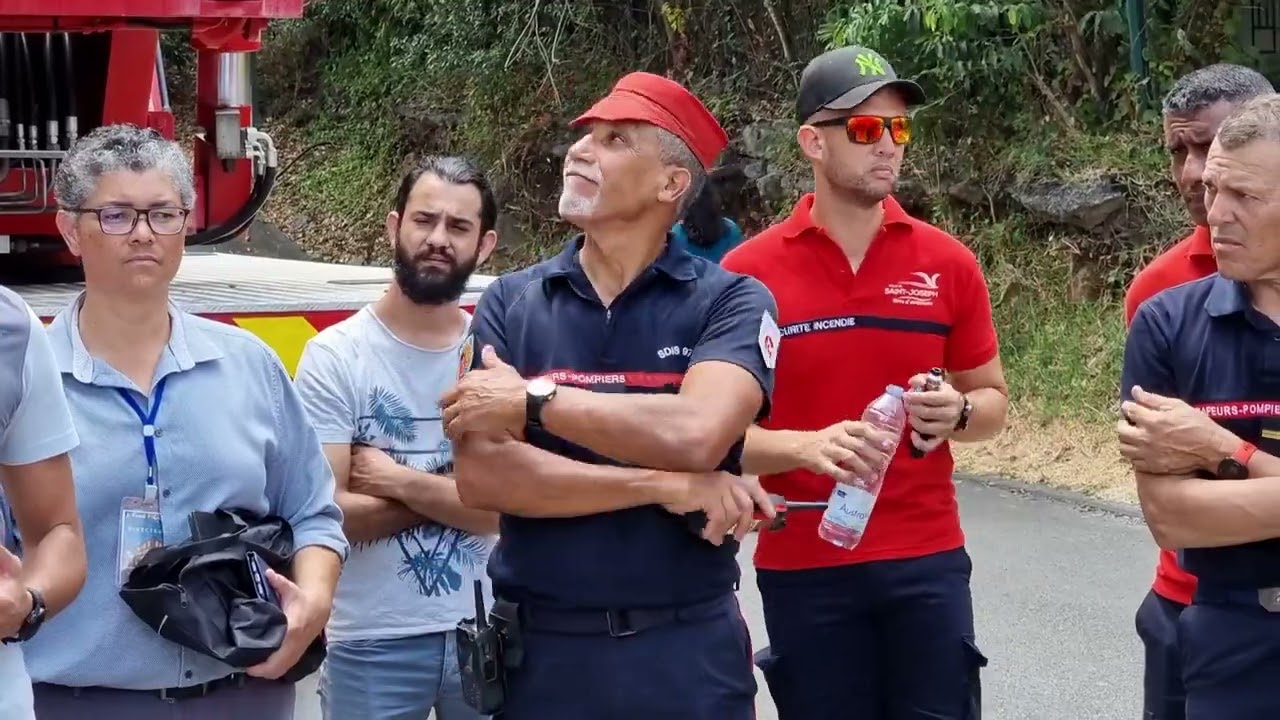 Exercice d'&eacute;vacuation &agrave; la m&eacute;diath&egrave;que du sud sauvage