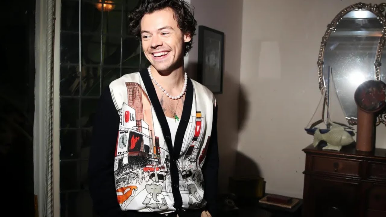 Harry Styles gets special 'mural' tribute by his village