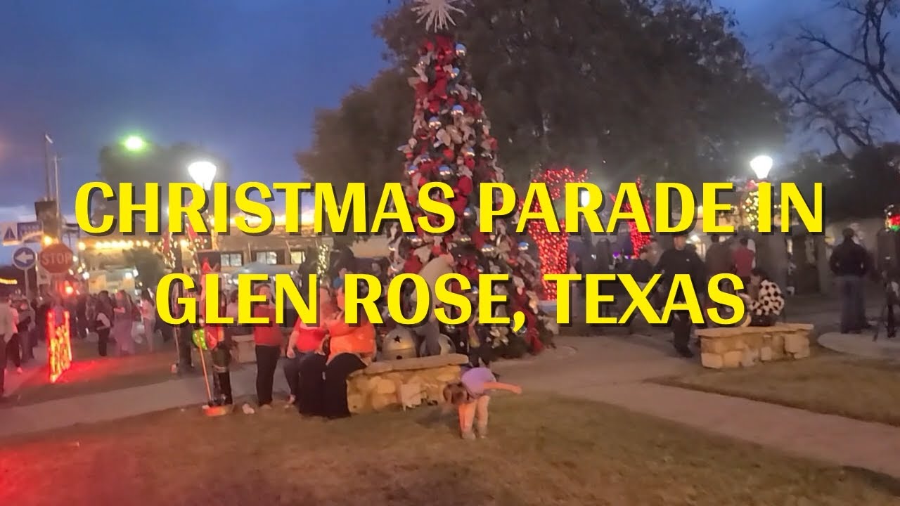CHRISTMAS PARADE IN GLEN ROSE, TEXAS, USA