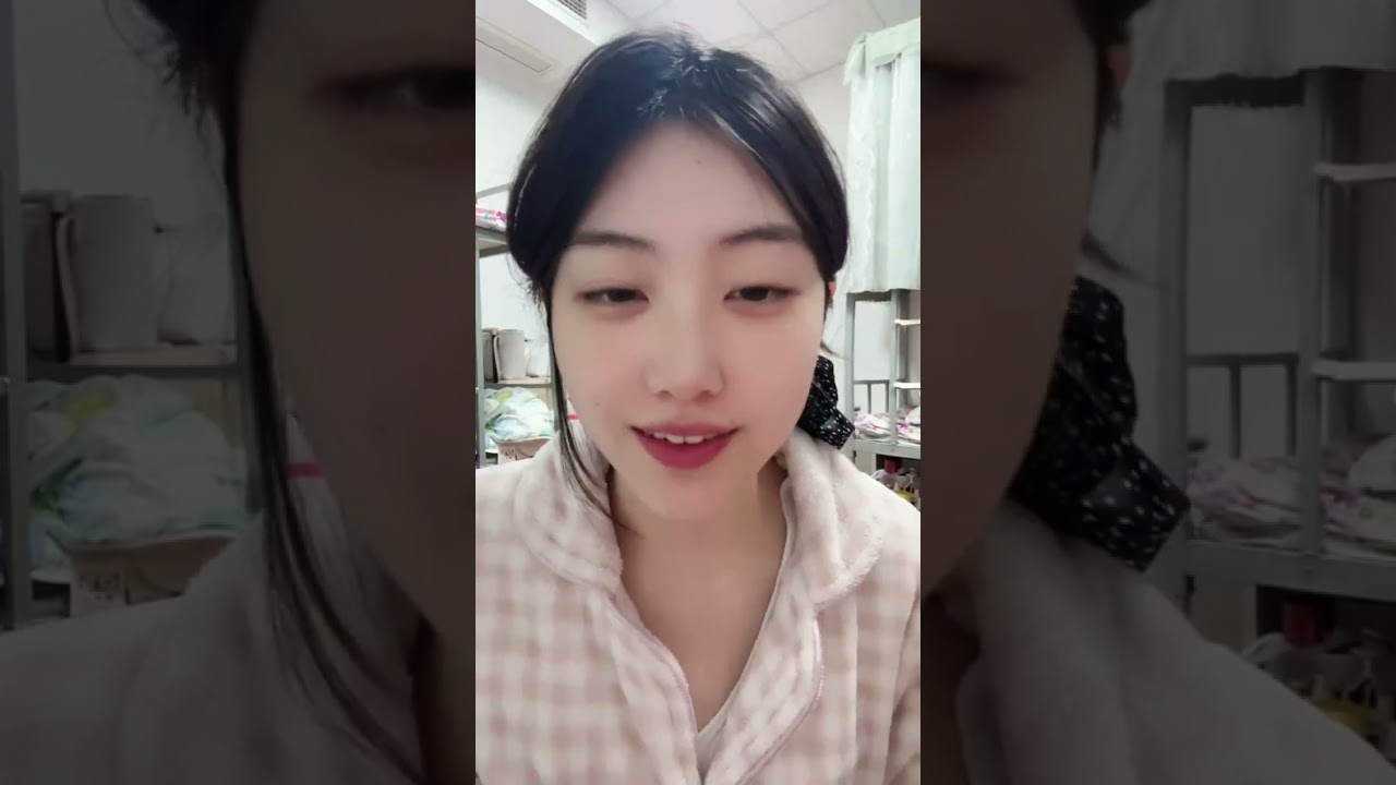 小凉皮🔥妻子的展馆 丈夫的荣耀💕2026 01 22 21 22 19🎬