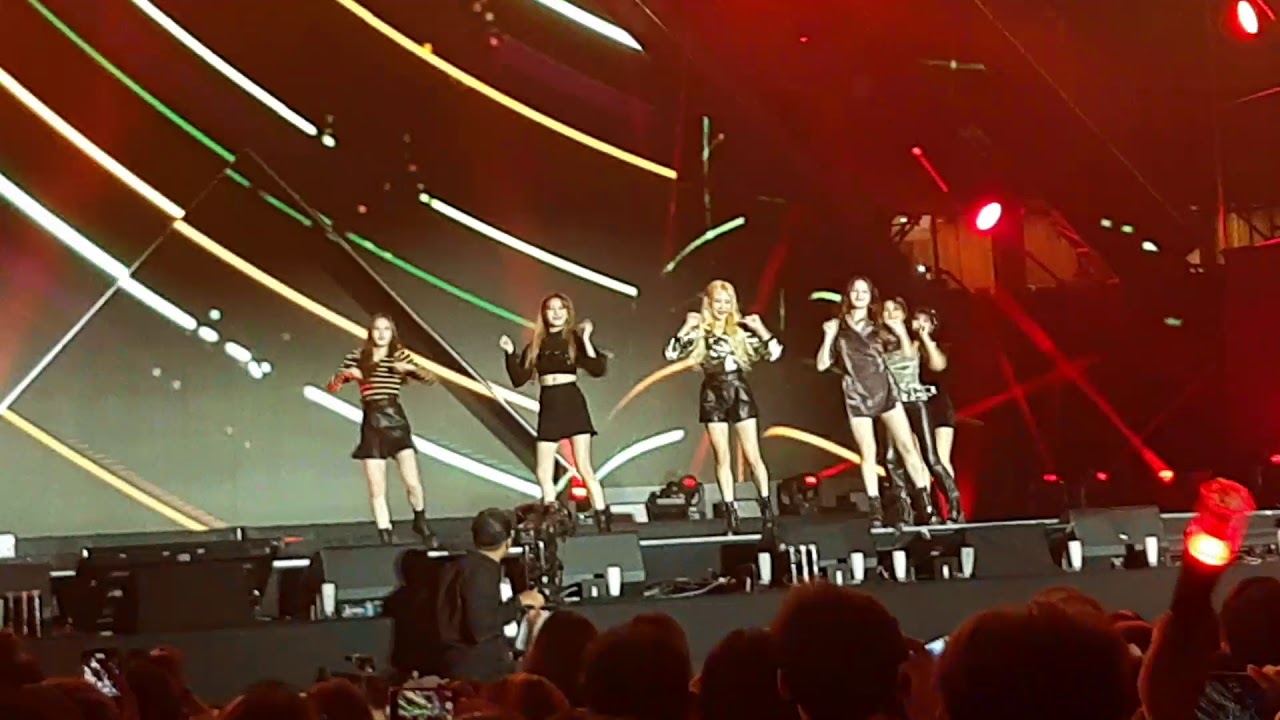 #AAA2019#MOMOLAND [FANCAM] MOMOLAND - 
