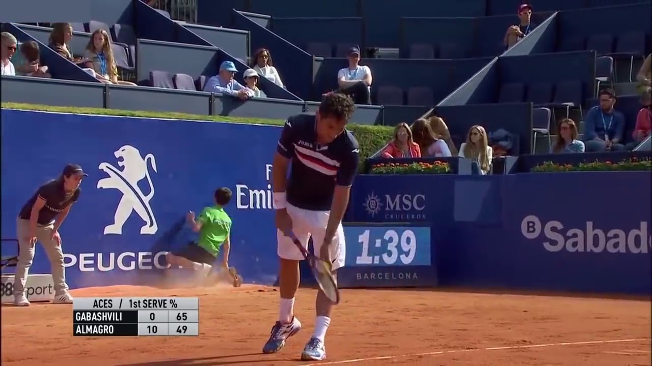 Tennis Ball Boy Face-plants into Wall! MUST SEE!