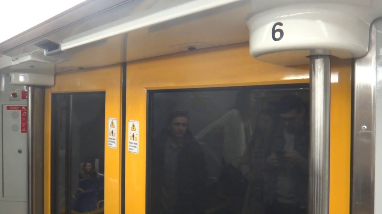 Sydney Trains T-Set (Tangara) - Central to Town Hall (T4 Eastern Suburbs & Illawarra Line)