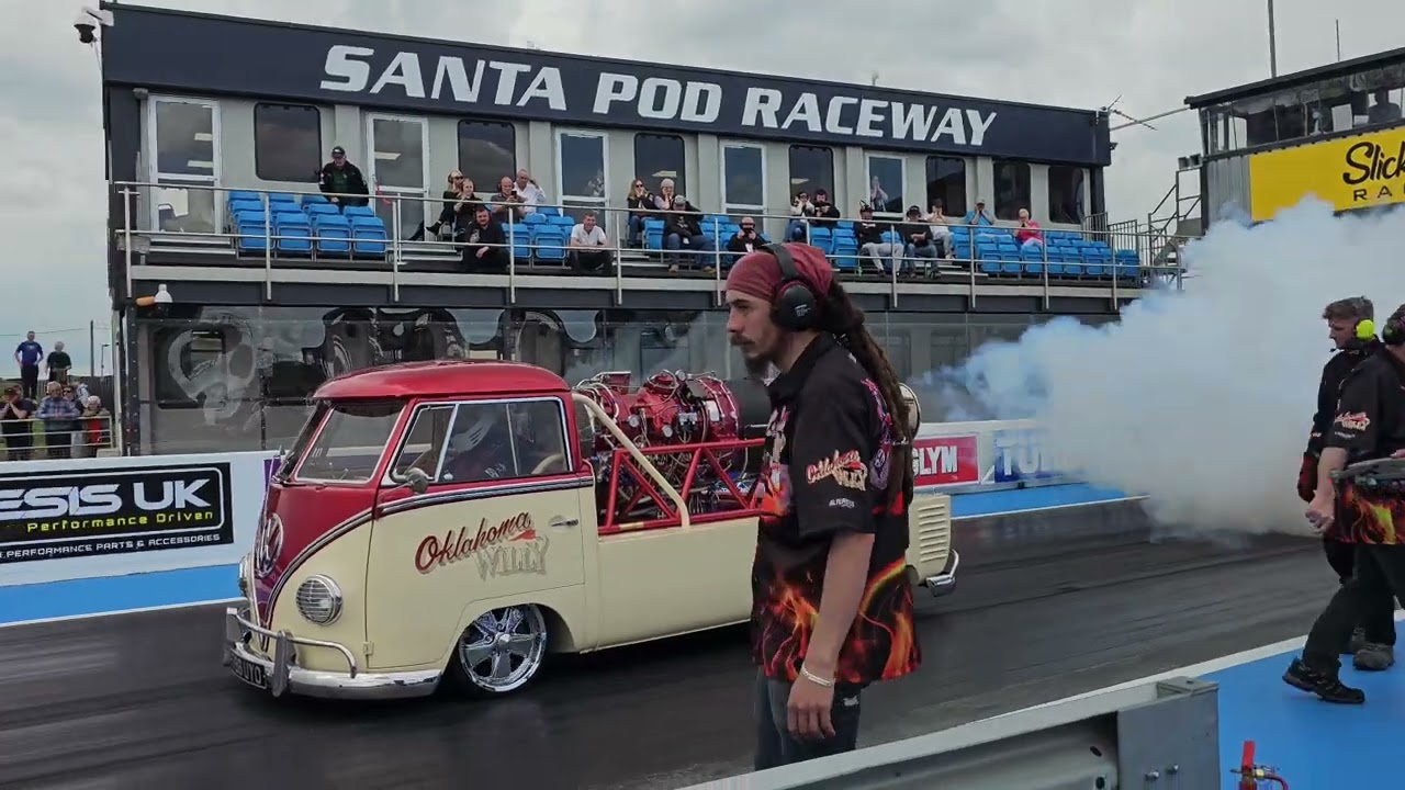 oklahoma willy jet bus in 4k up close full flame show and run at santapod raceway #jet #jetbus