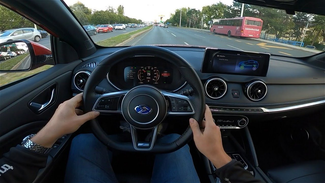 DFSK Seres 3 [163 hp, 53.6 kWh] POV Test ride #32 CARiNIK