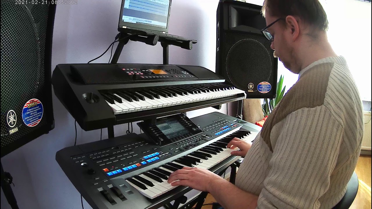 Łukasz Bigus YAMAHA TYROS V & KORG EK-50 COVER A La La Long