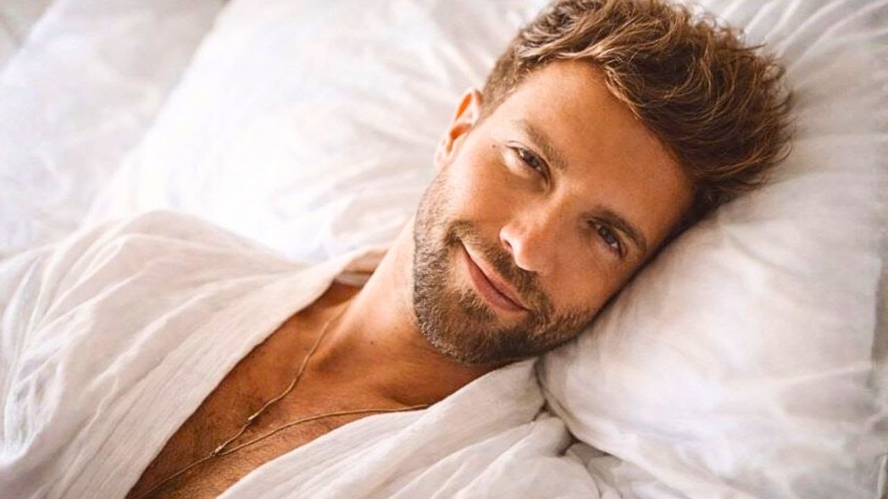 AMOR QUE RESUENA EN LO QUE FALTA - EL ESTILO DE PABLO ALBORÁN