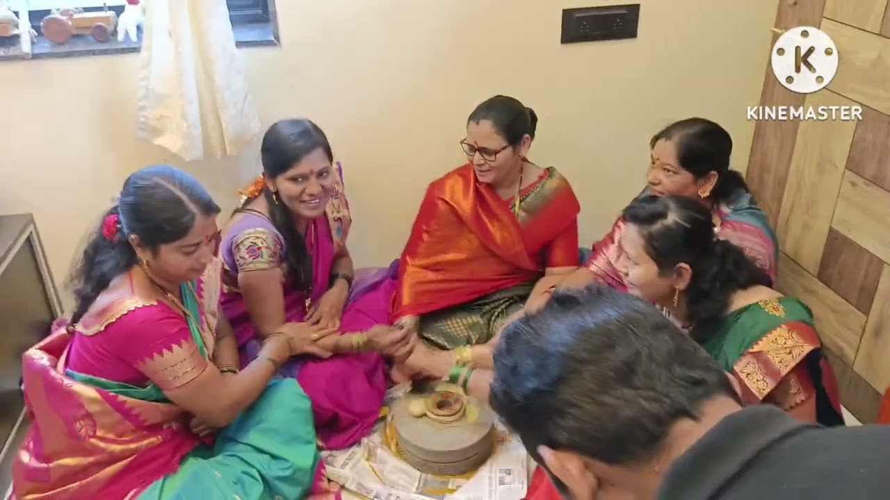 मुहूर्तमेढ दिवशी विनीतची हळद दळण्याचा कार्यक्रम 🌼