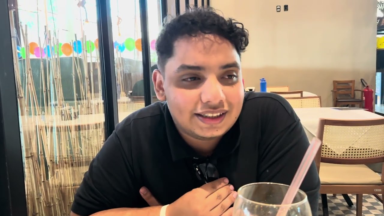Primeiro Vlog no YouTube! | Restaurante, Histórias e Compras | Felipe Belfort