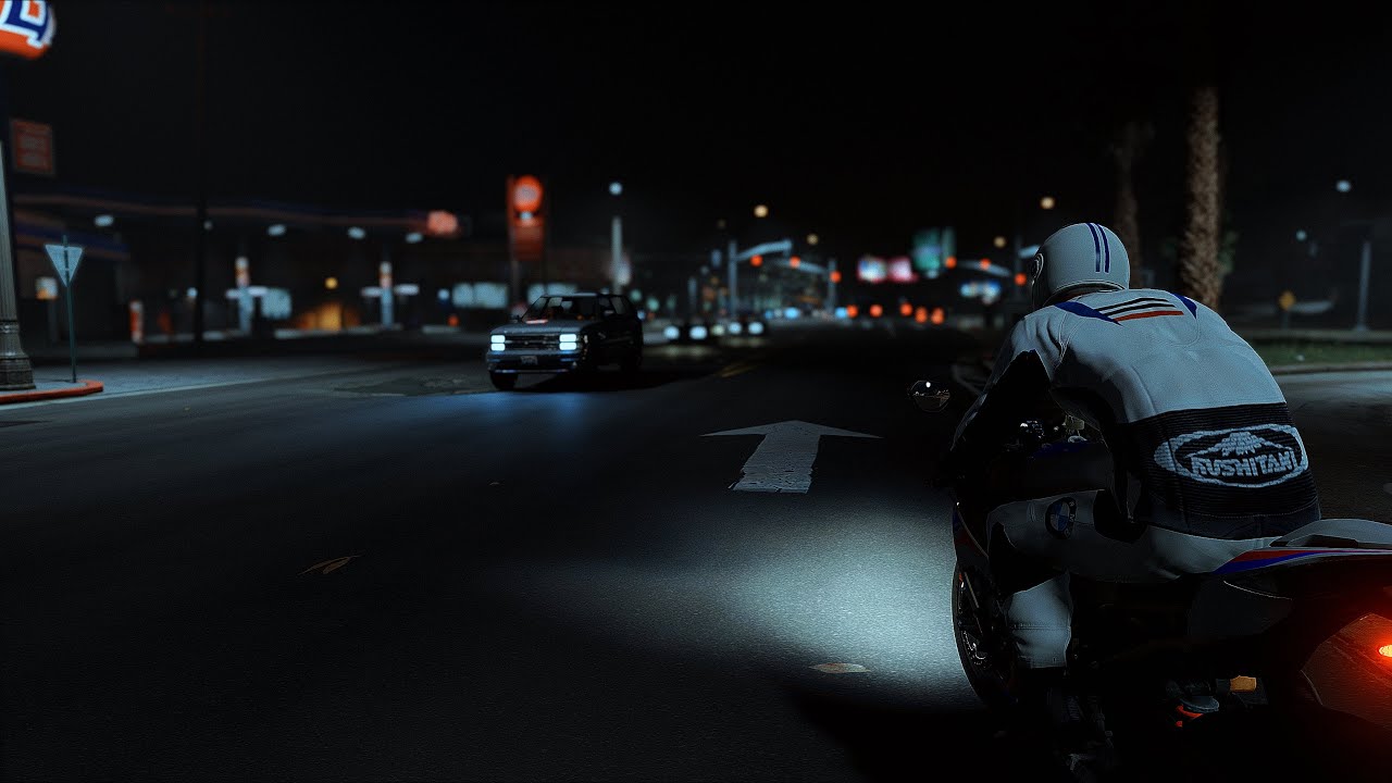 BMW S1000 RR 2019 in CineREALISM 2.0 GTA5 Graphic Mod