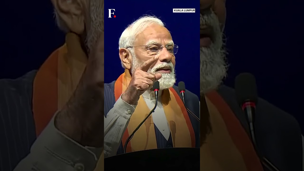 PM Modi Meets Indian Diaspora During Malaysia Visit | Firstpost