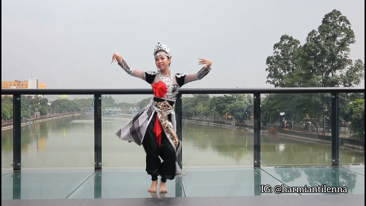 TARI NYI BENTANG RONGGENG SANGGAR KARINA