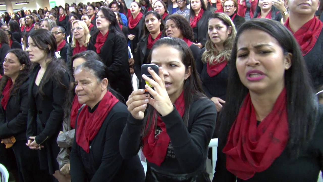 CIBEMP 2016: Cantora Eli&atilde; Oliveira e Coral do CIBEMP
