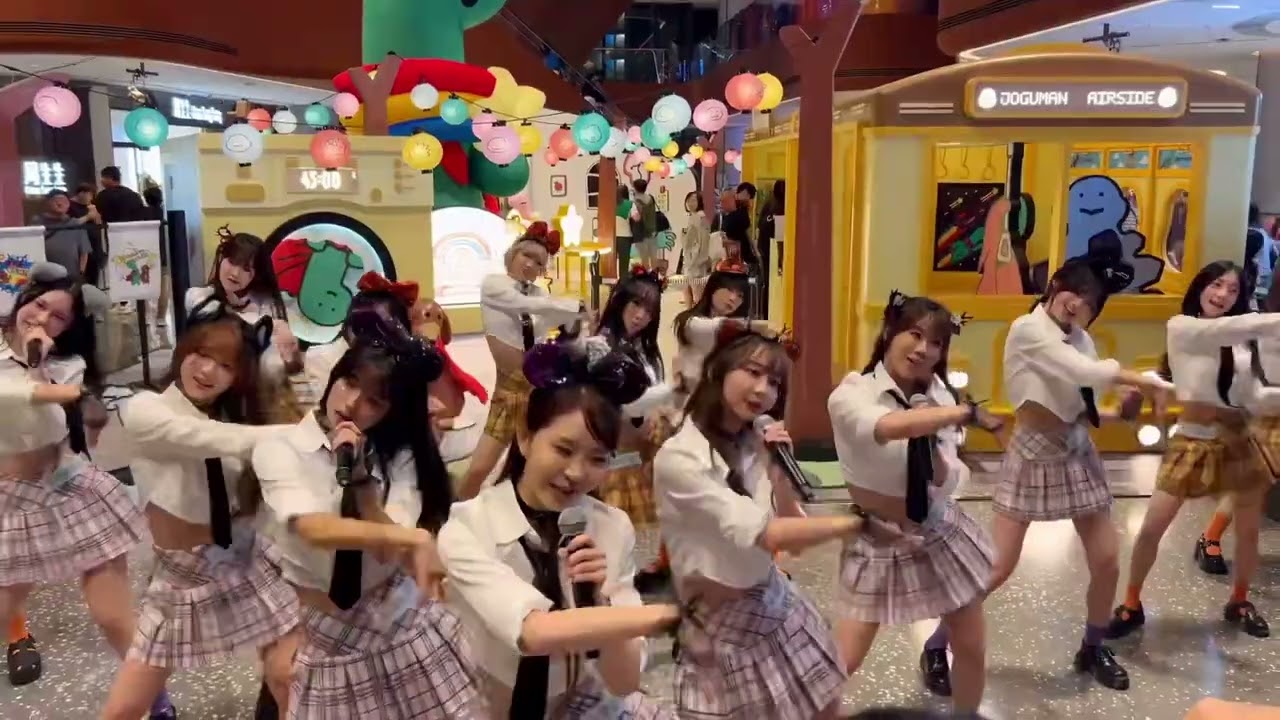 Airside 萬聖節￼￼￼IDG Bubbles+Idolgirls  C para para sakura
