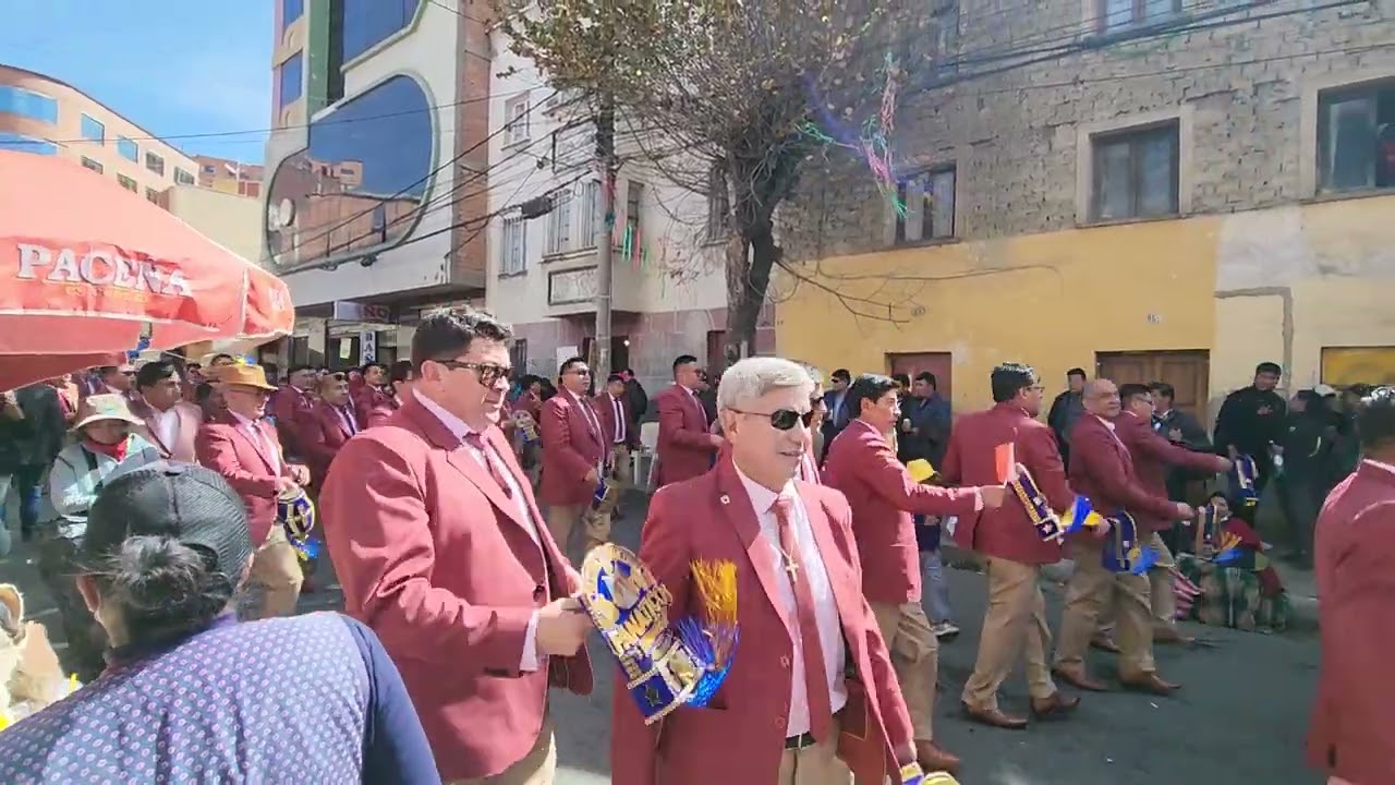 Diana del Gran Poder: MORENADA SEÑORIAL DE MORENOS Y ACHACHIS FANATICOS DEL FOLKLORE EN GRAN PODER 2