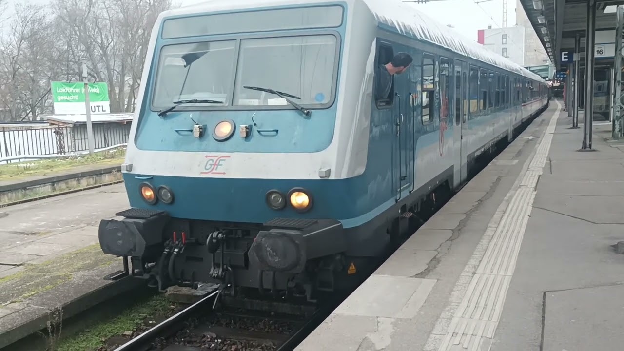 n-Wagen Silberling Ersatzzug MEX 13 nach Aalen Hbf Abfahrt aus dem Stuttgart Hbf