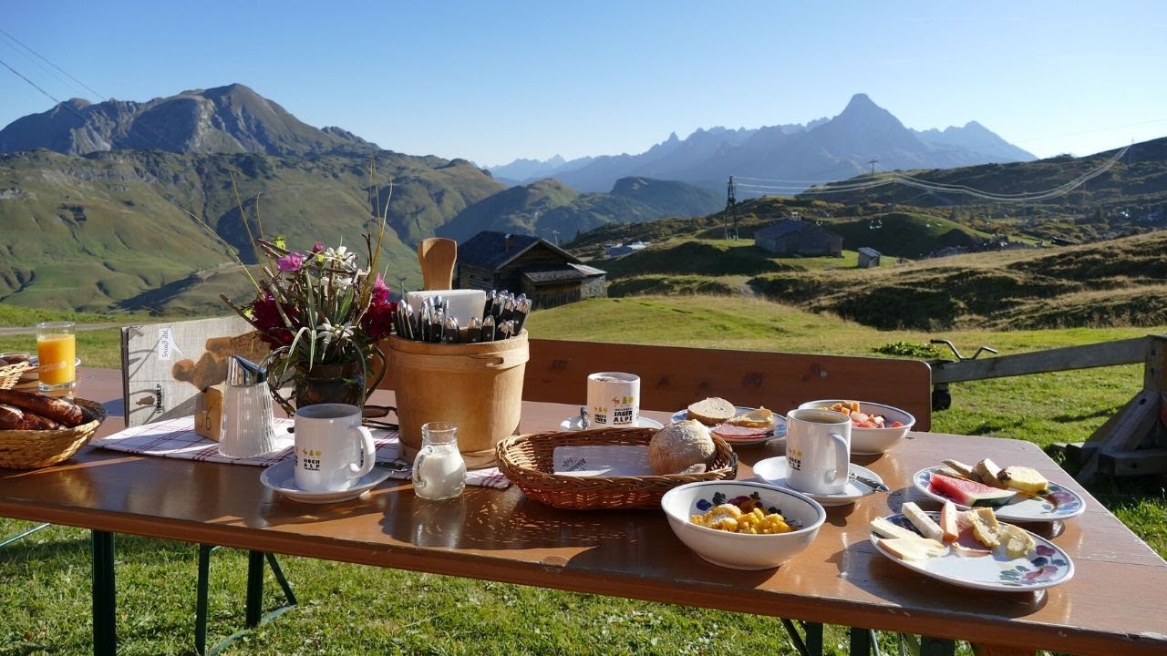 Regionalit&auml;t im Wanderhotel J&auml;geralpe