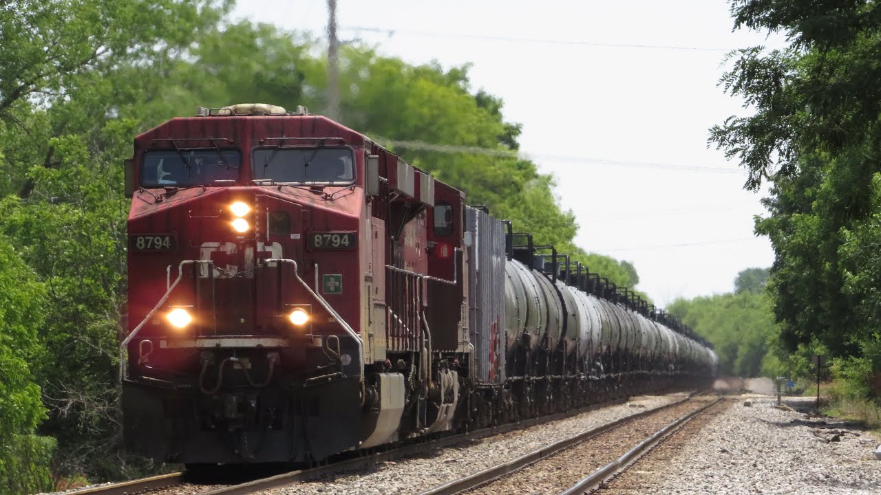CPKC Train Cuts Parade In Half! Fourth Of July Parade, CPKC Action, and More At Columbus, WI!