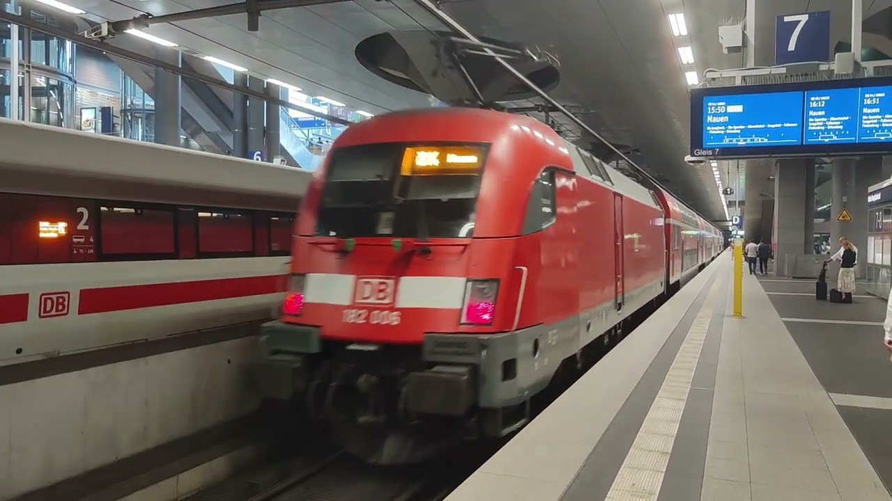 Vlaky/Zuge/trains Berlin hbf.