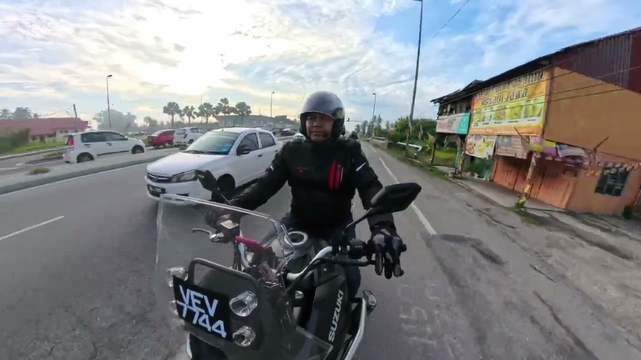 SANTAI RIDE KL - LUMUT (FULL)