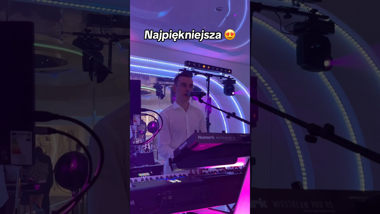NAJPIĘKNIEJSZA 😍 #dj #wokalista #muzyk #impreza #śpiew