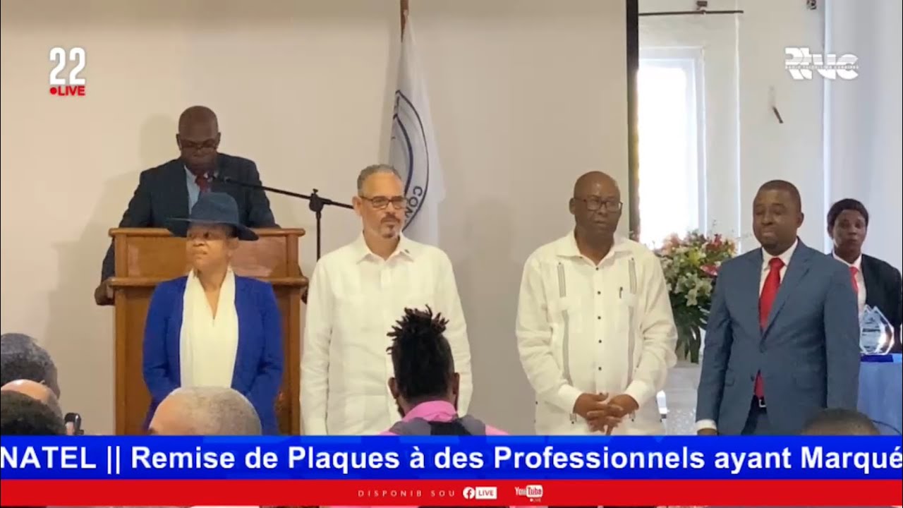 CONATEL || Remise de Plaques à des Professionnels ayant Marqué le Secteur