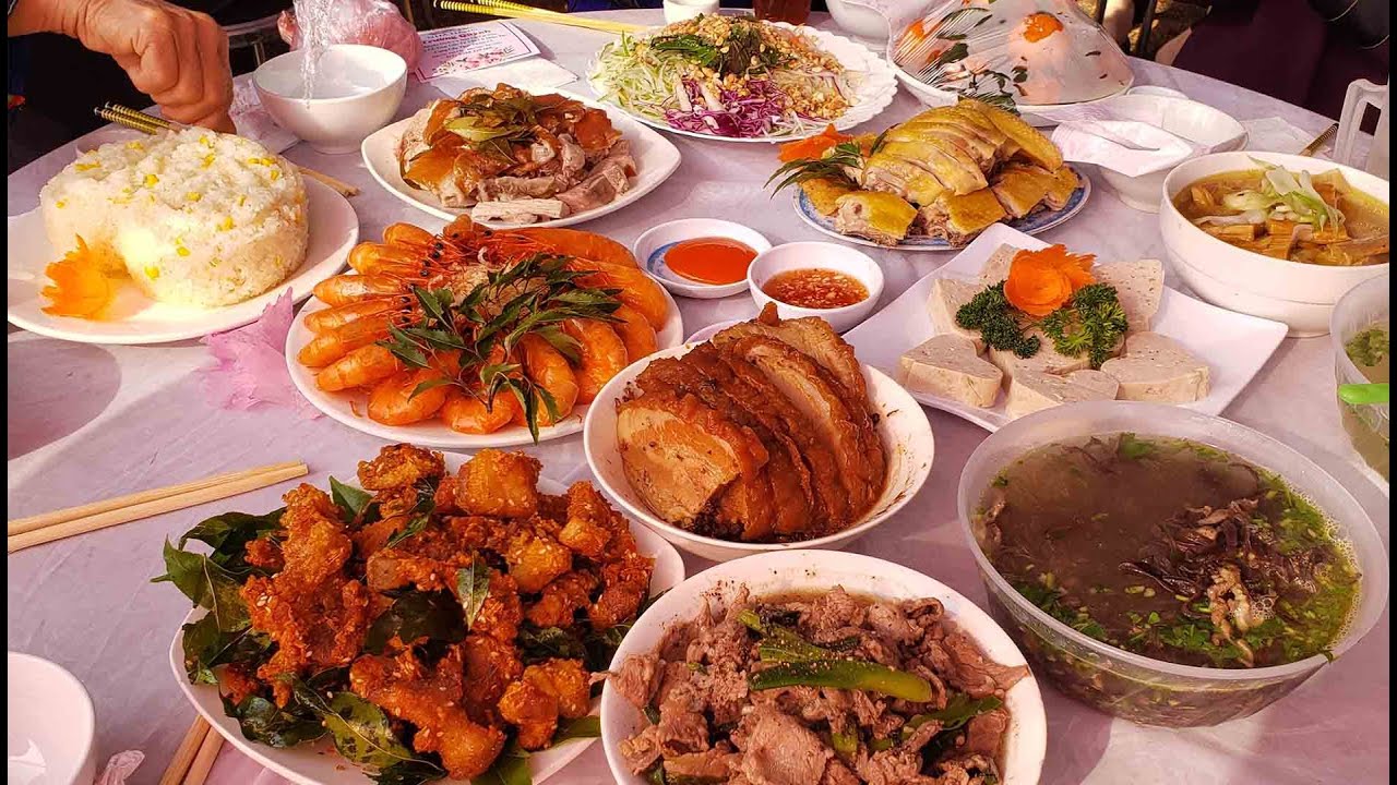 Cỗ cưới nhà hàng vùng cao