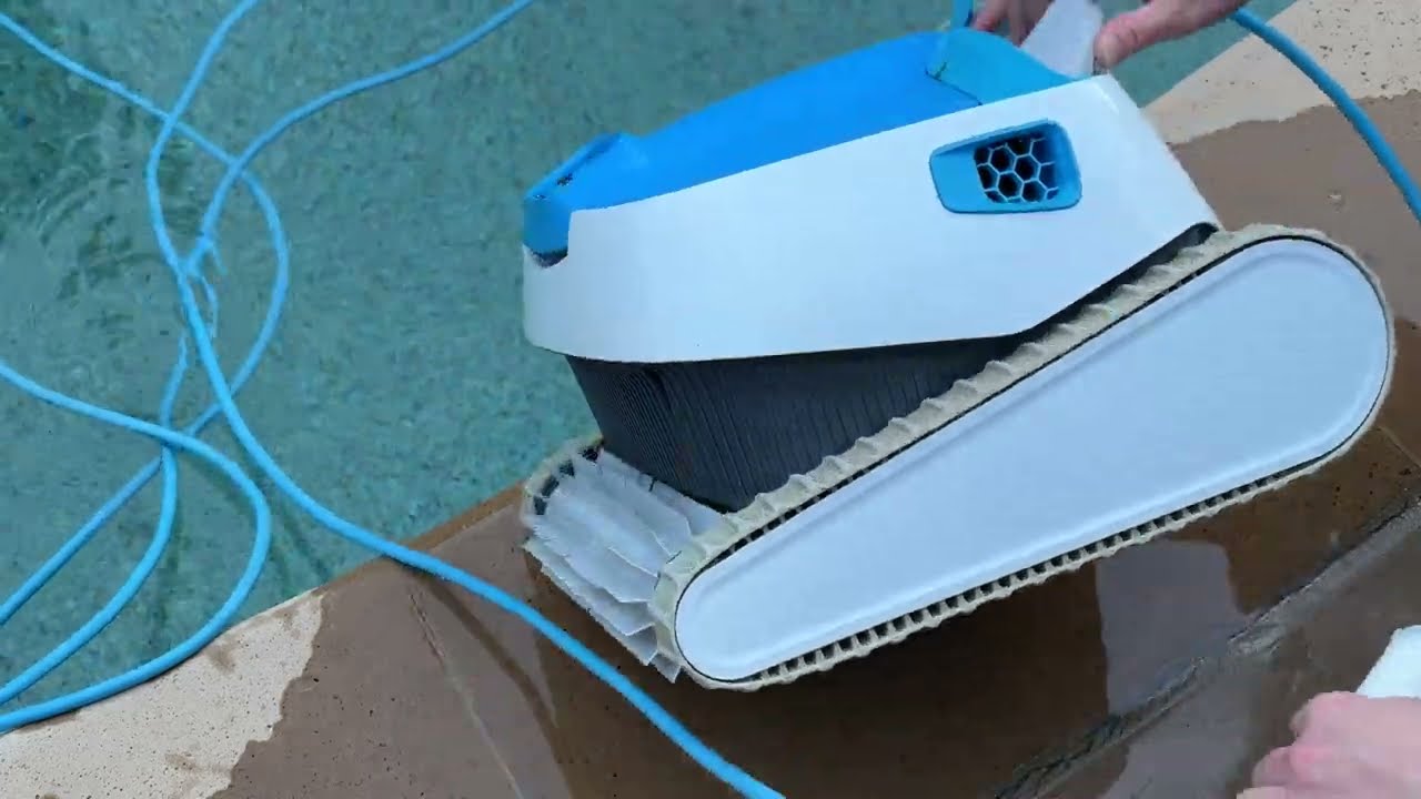 2 Years Underwater! 🌊 How This Pool Robot Held Up Being Left in the Pool 24/7!