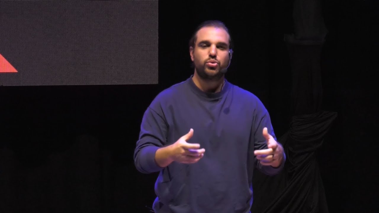 Un futuro sostenible con triple impacto | Alejando Caiaffa | TEDxBarrio El Prado