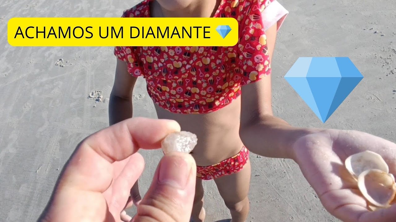 Achamos um DIAMANTE 💎,Peguei um besouro na mão #praia #aventura #crianças #brincadeira #diversão