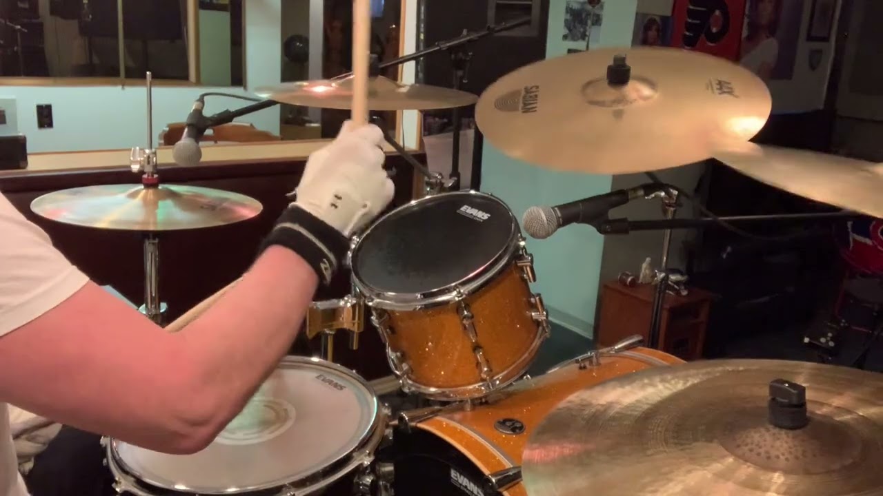Toto (Hold the line) Drum Cover by Earl MacLellan