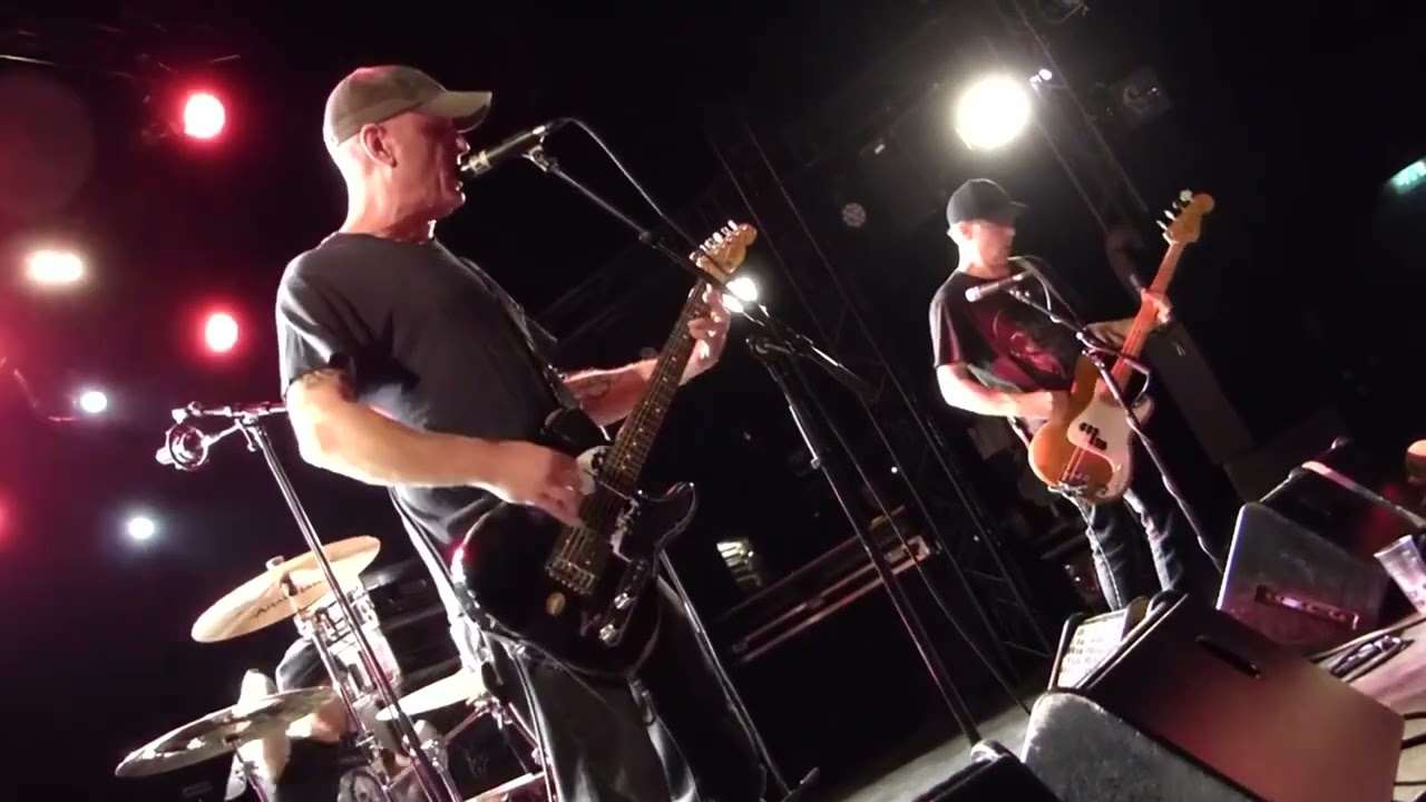 UNSANE - Factory + Fix It (Live in Paris 2017)
