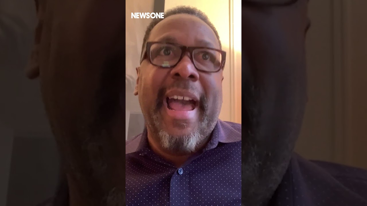 Эта сцена с Уэнделлом Пирсом и покойным Майклом К. Уильямсом в сериале &laquo;Прослушка&raquo; &mdash; яркий момент...