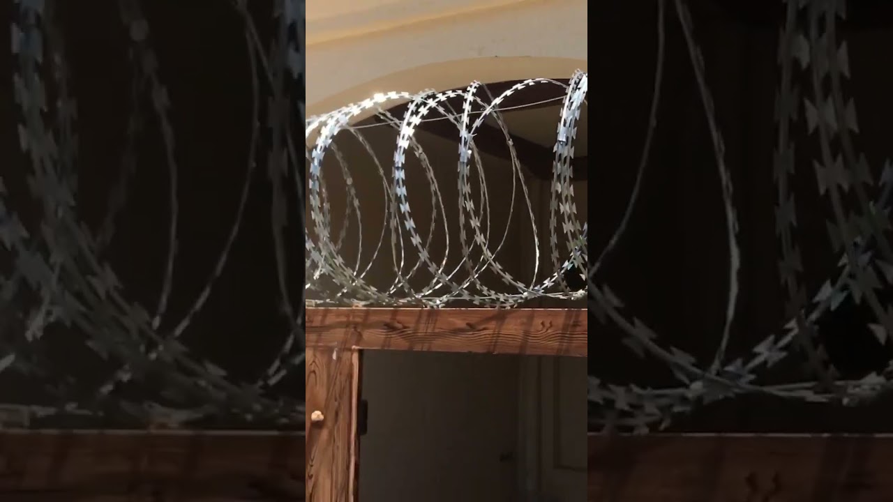 How to install security razor wire on Boundry 