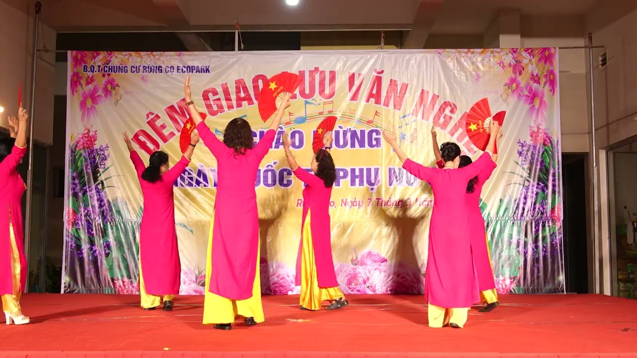 Hát về Phụ nữ Việt Nam // Múa quạt Câu lạc bộ Dưỡng sinh Ecopark