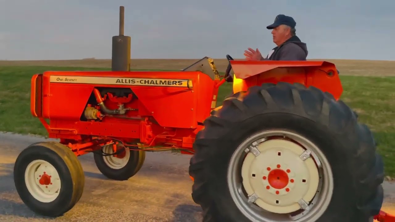 For Sale! 1973 AC 170 Allis Chalmers Tractor in excellent condition!