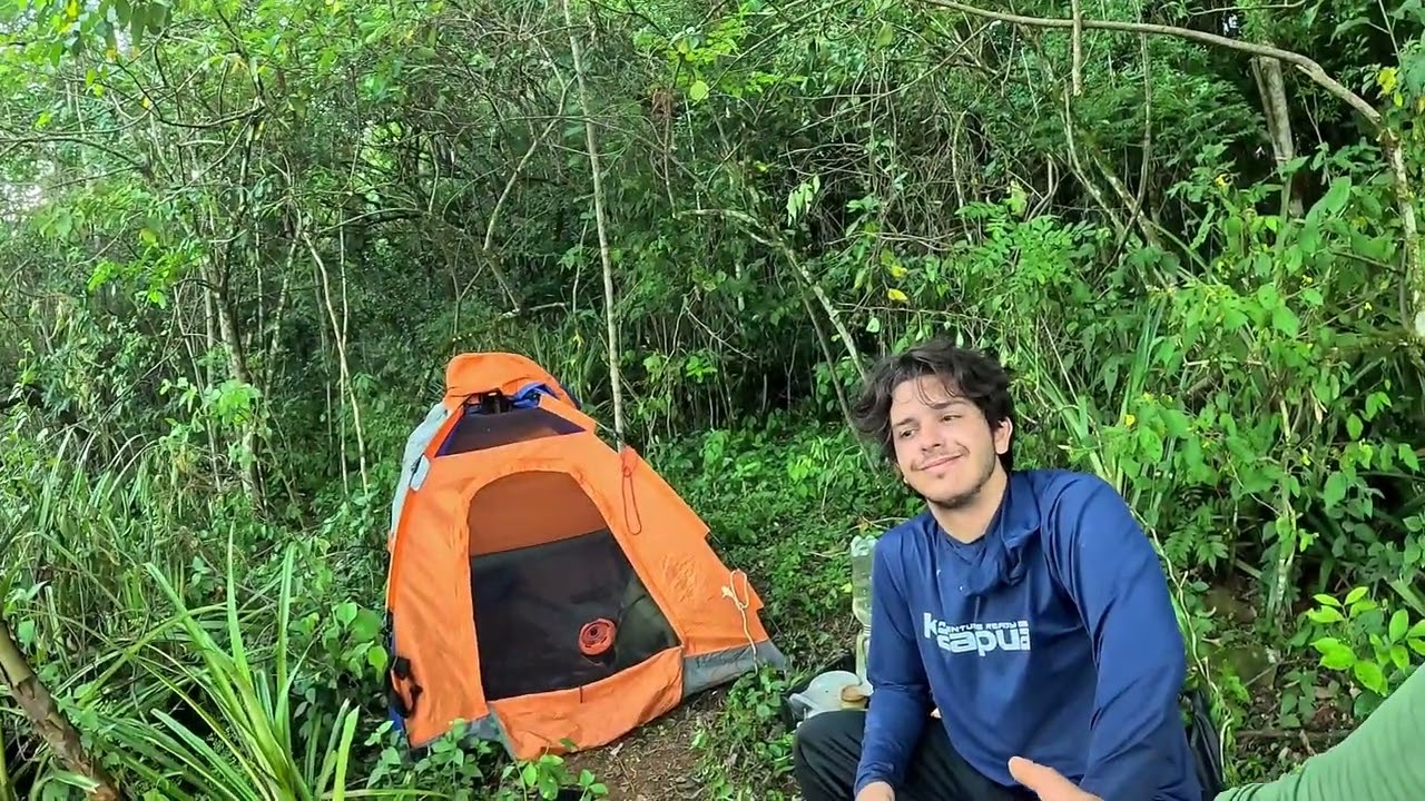 Dia 12. Descendo de canoa canadense o Rio Uruguai com meu filho.