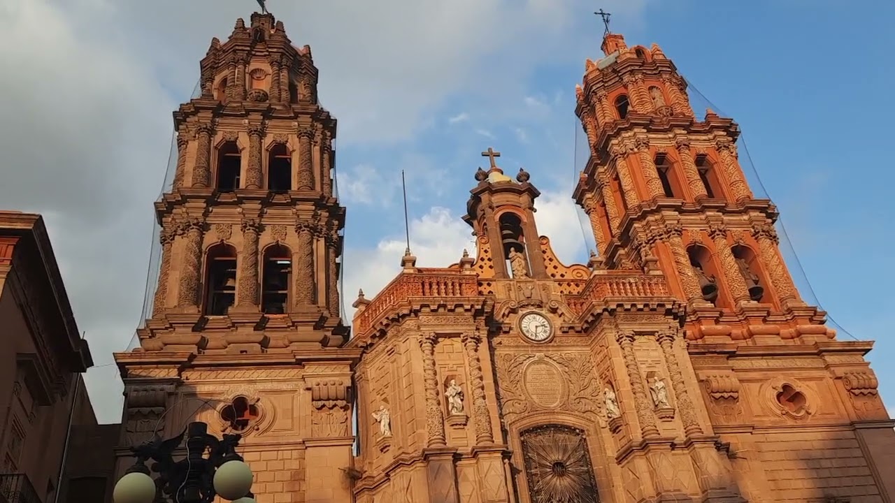 Procesión con la Virgen María, solemnidad de la Asunción de María, Catedral de San Luis Potosí ⛪️ 🔔