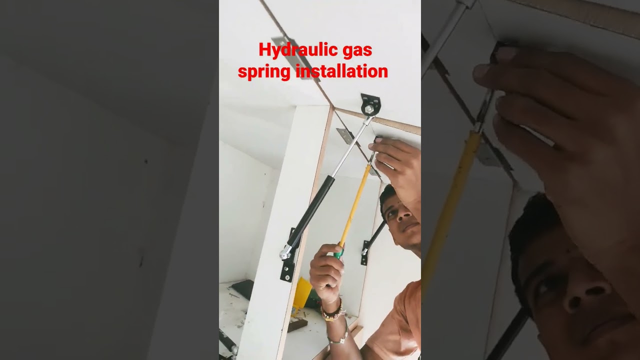 Hydraulic gas spring installation