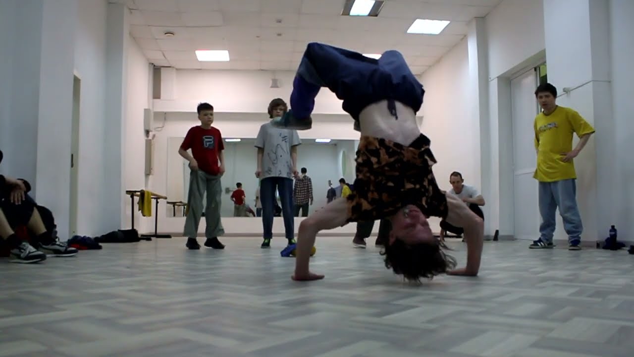 Practice legendary bboy Vzhik (Вжик) from Krasnoyarsk city - Russia - 2025