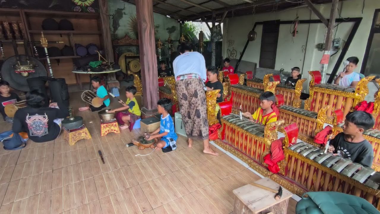 Proses Latihan Gending Gilak Sasak|| Anak-Anak Kembang Bali (A)