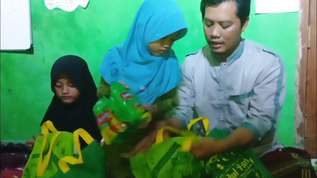 HANIS KETAGIHAN BERBAGI DIJALANAN ll KATANYA MAU BERBAGI KE PREM*N
